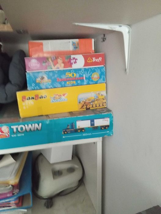 Детско колело,компьютер с 2 монитора,разни други неща