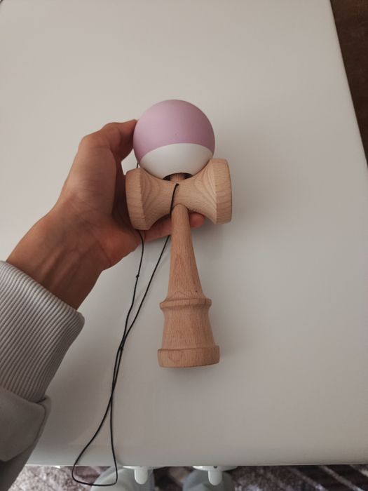 Vând kendama karo fury
