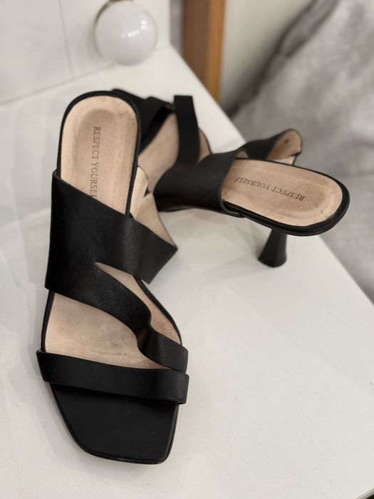 Большой пакет обуви