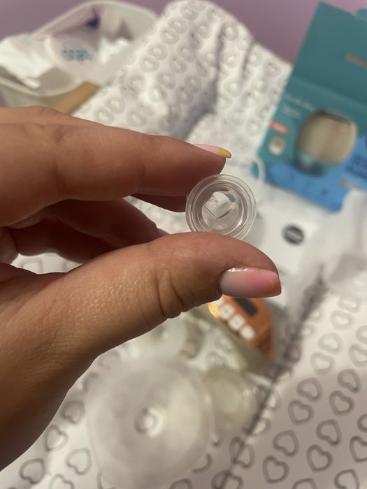 Електрическа помпа за кърма Canpol - Hands-Free