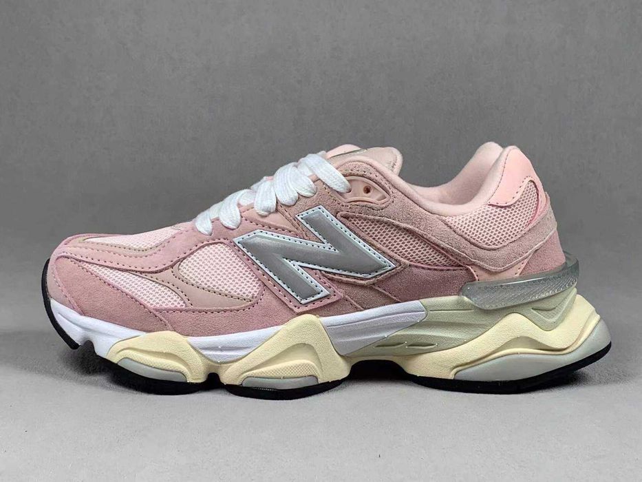 Продавам нови дамски маратонки с кутия New Balance 9060 "Crystal Pink