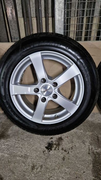 BMW E60 джанти със зимни гуми 205/60/16 7J ET35 5×120 ЦО70 +