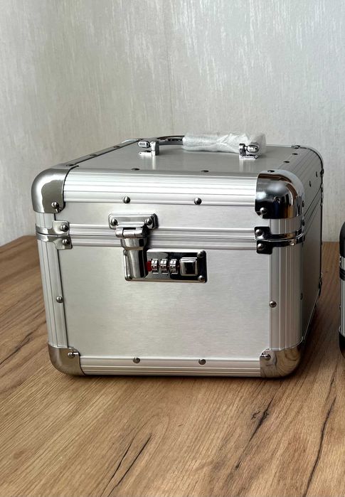 Cutie Cosmetica Mare cu Cifru 22,5x20,5x19cm