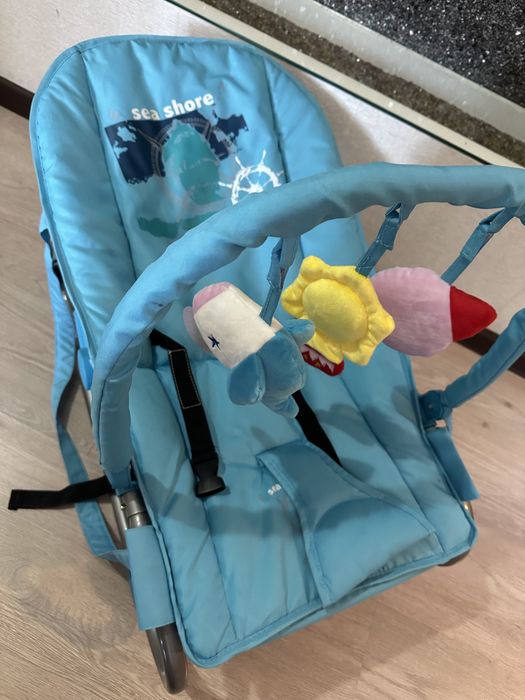 Шезлонг детский