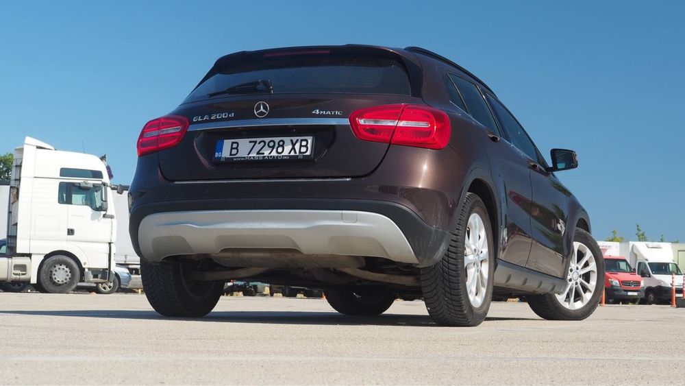 Продавам Mercedes GLA 200d, 2016 г.
