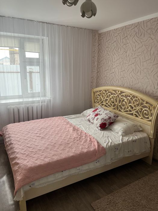 Продам спальный гарнитур