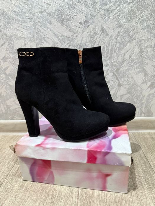 Продам обувь 40 размер