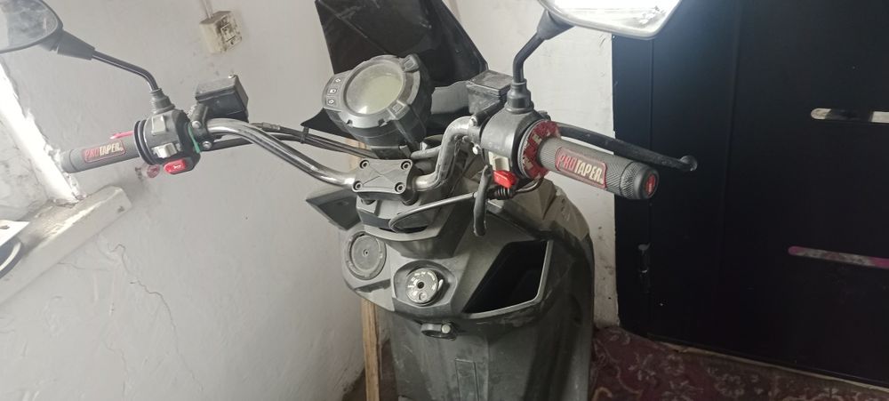 Продам скутер 150 куб