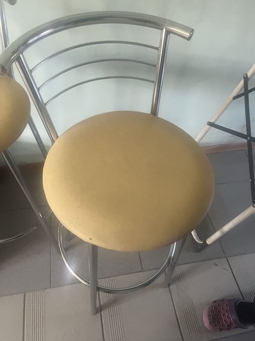 Продам барные стулья