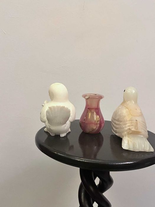 Set trei bibelouri statuete figurine onix si marmura vechi bibelou