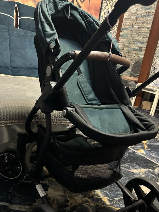 Продам Коляску срочно