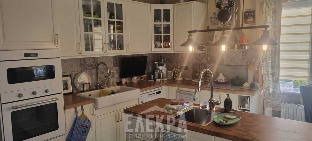 Продава се Къща в с. Ветрино, Област Варна - 150 кв.м за 1467 €/кв.м - Снимка #2