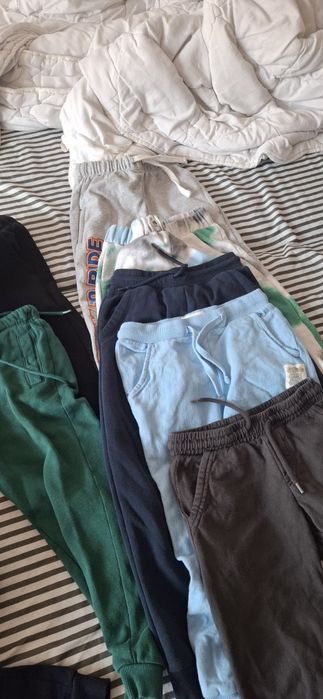 Pantaloni marimea 116,bluze si trening