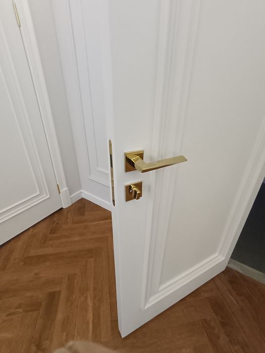 Установка  дверей