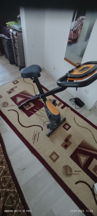 продаём  велосипед тренажор