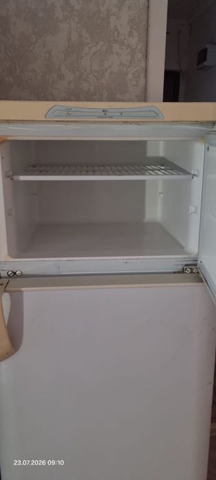 Холодильник рабочий бирюса