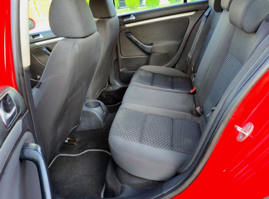 Volkswagen Golf VI 1.6 tdi 105 cp