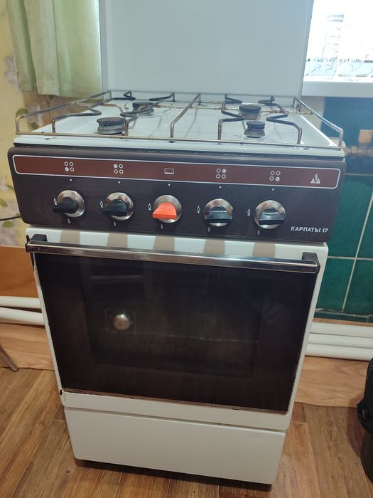 Продам Газовую Плиту