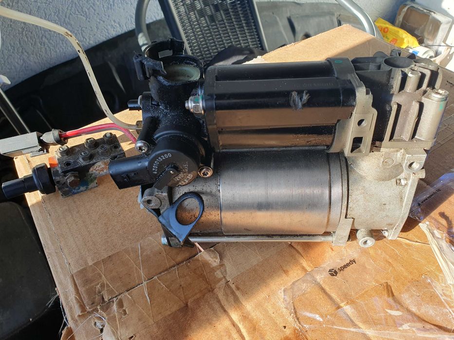 Компресор за въздушно окачване WABCO