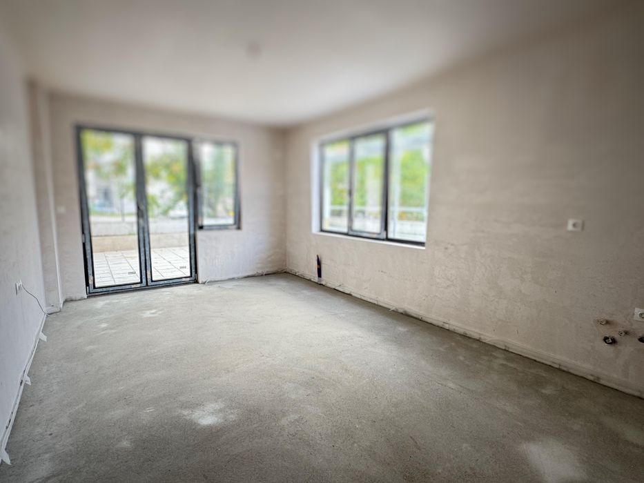 Продава се Двустаен апартамент в Търговище, Център - 65 кв.м за 1452 €/кв.м - Снимка #5