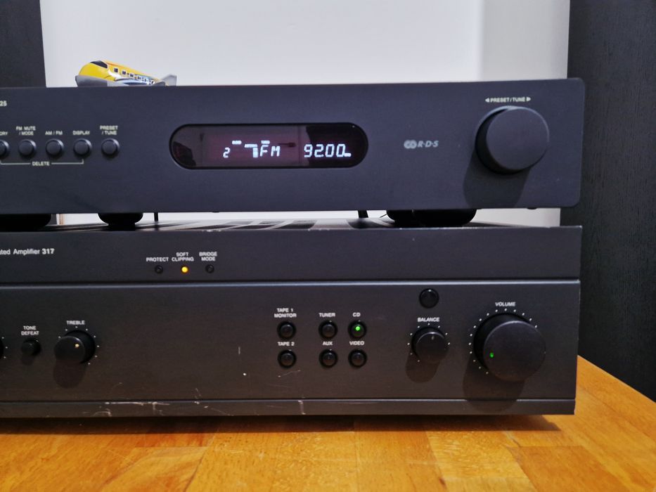NAD 317 + NAD C425 Sunet Audiophile Putere si Calitate