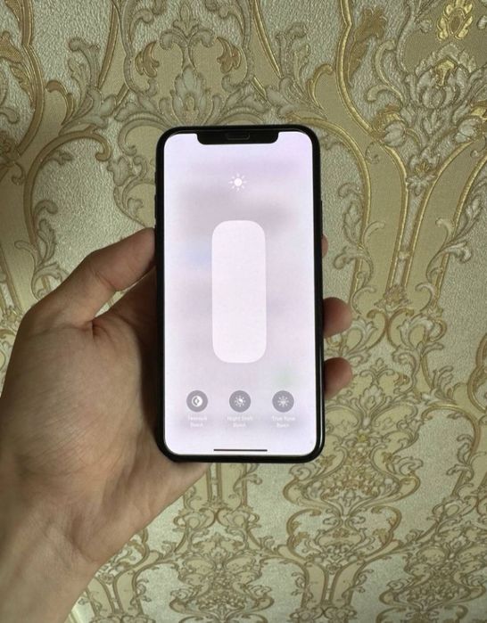iPhone xs srowna