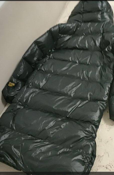 Пуховик зимний черный