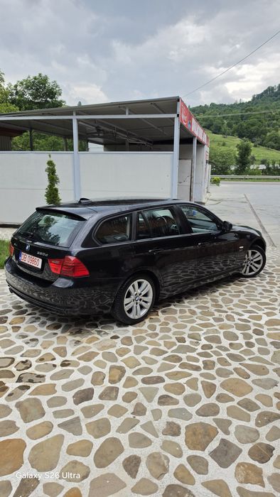 BMW 3 Series 2011 — imagine 3