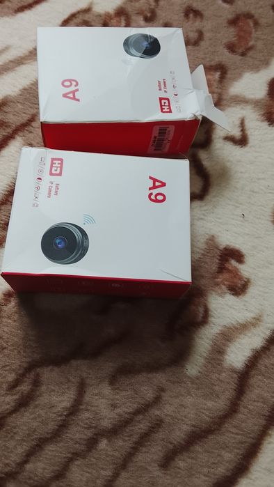 Vând 2 camere  de pusă în mașină noi