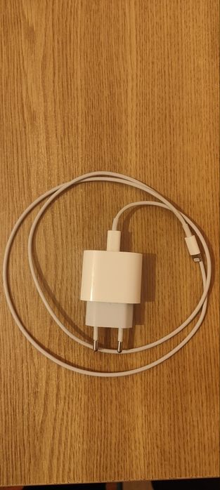 Pachet: Încărcător original 20W Apple + cablu original Apple 1m