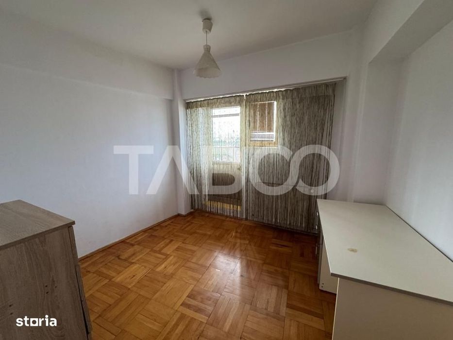 Apartament de inchiriat cu 5 camere 2 bai bloc cu lift Turnisor Sibiu