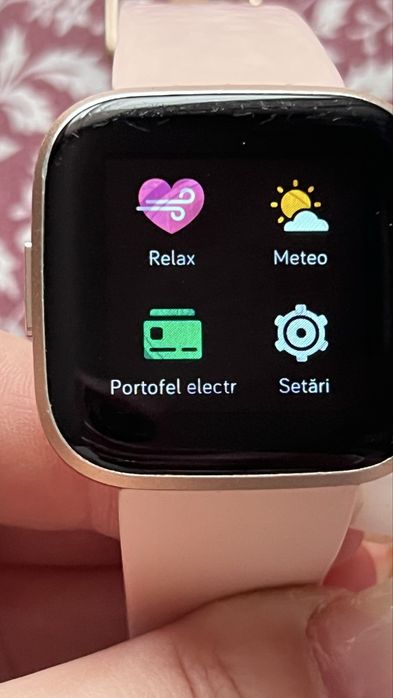 Ceas Fitbit versa 2 rose gold