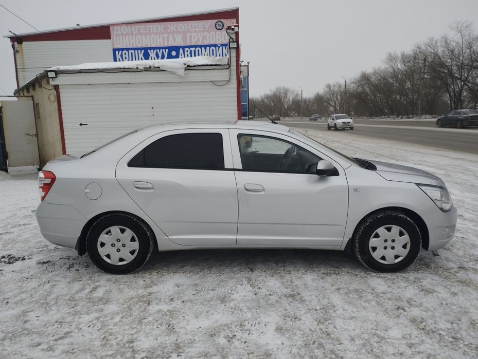 Продам машину Шевроле кобальт