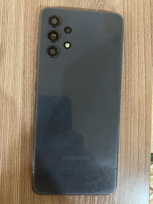 Самсунг а32 есть трещины все работает