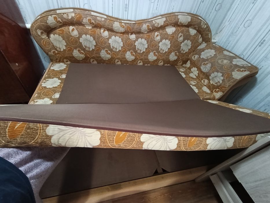 Продам диван, 2 метра.