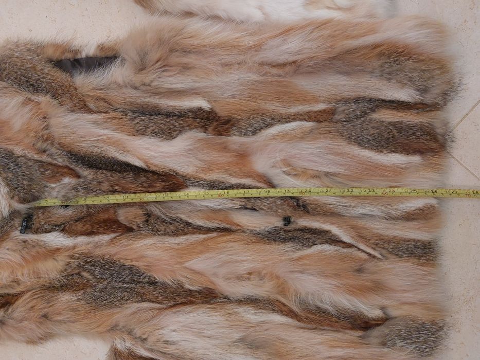 Палто заек и елек лисица