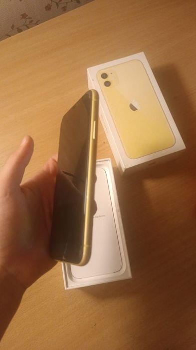 Продам айфон 11 64гб