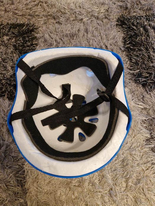 Vând casca bicicleta copii