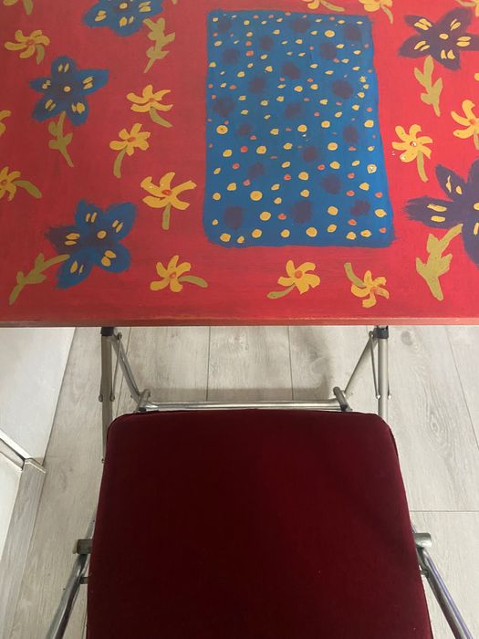 Детски стол с маса - тип чин .