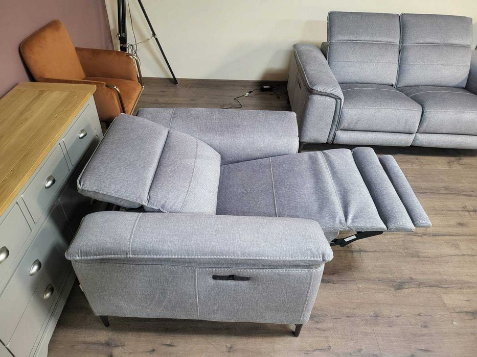 Сив комплект от плат двойка и фотьойл с електрически релакс механизъм