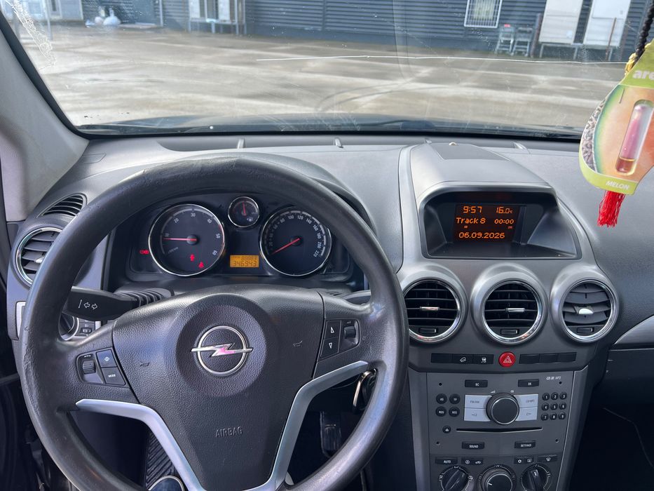 Auto Opel Antara