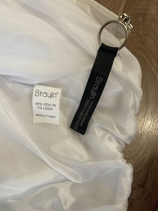 Geaca alba de toamna