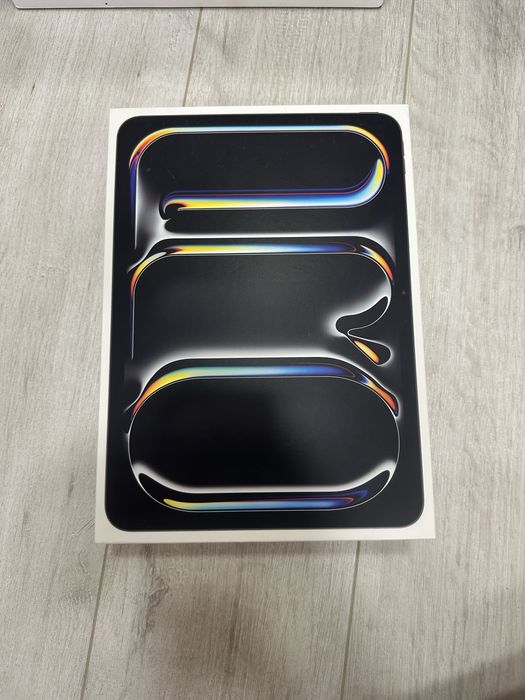 Продам iPad pro 11 M5 256gb