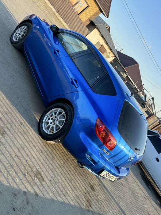 Продам Mazda Axela, 2004года