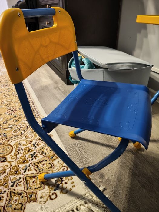 Детский стол и стул