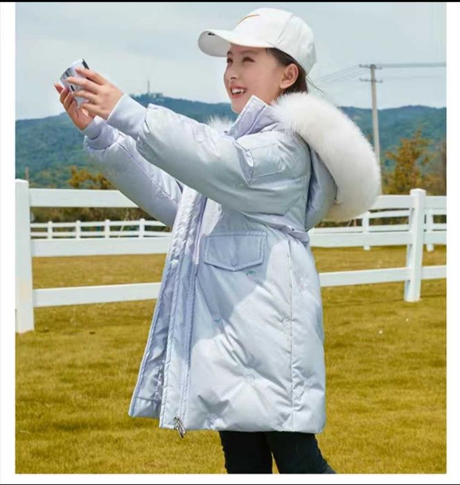 Куртки на девочек