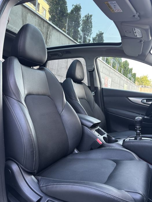 Nissan Qashqai Facelift 2019/160.000km/Tekna/Panoramic/Camere 360/Semipiele/Lane assist/Blind Spot/Scaune incalzite/Keyless Entry