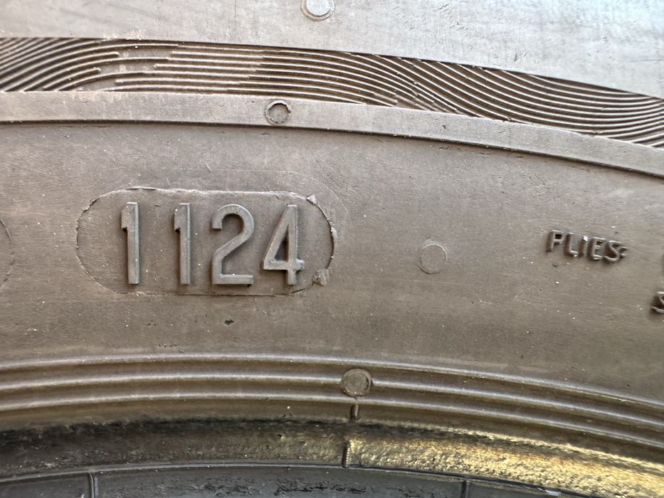 Автомобилни гуми 185 65 15 Uniroyal