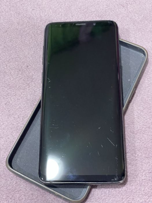 Продам самсунг s9+