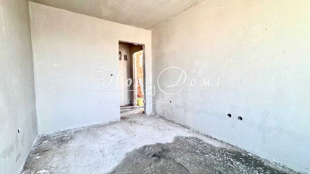 Продава се Двустаен апартамент в Пловдив, Гагарин - 72 кв.м за 1098 €/кв.м - Снимка #2